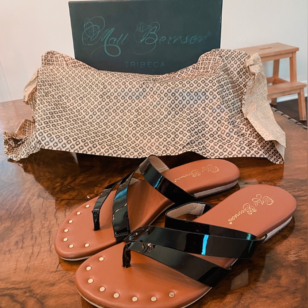 Matt Bernson Women's Size 9 US Black Sandals